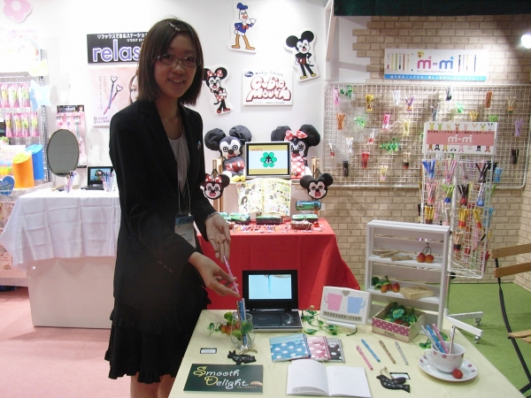 手帳に最適な細身ボールペン　「Ｓmooth Delight」サカモト