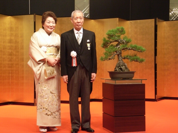 株式会社奥本いろは堂　代表取締役会長　奥本秀也氏夫妻　