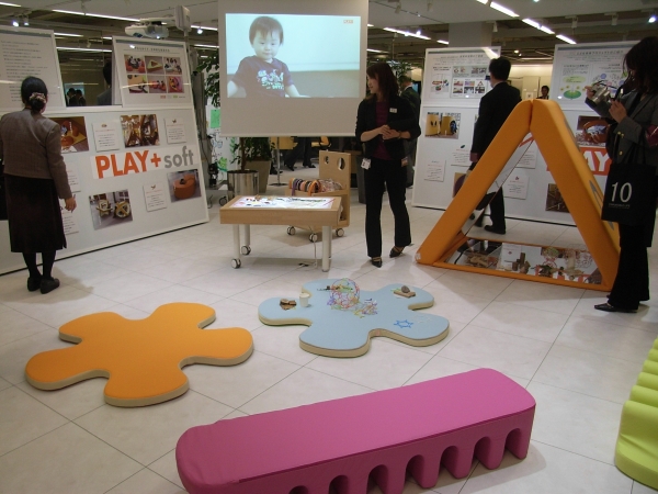 子どもの創造性を育む、子ども空間向け家具「PLAY＋soft（プレピューソフト）」全90アイテムを販売