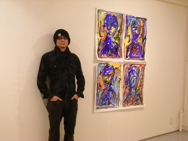 ホルモン関根氏　新作展「青い大気」～愛と安心は水素とヘリウム。すべての始まり～