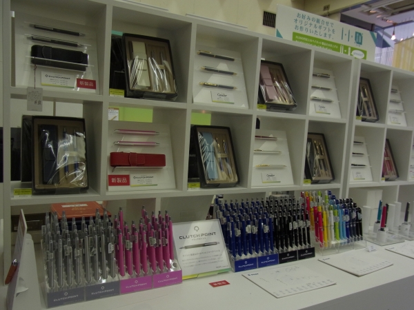 「クラッチポイント」などオリジナルギフトセット