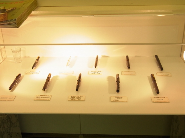 国産初となる万年筆を生み出した「セーラー万年筆の歴史」を紹介