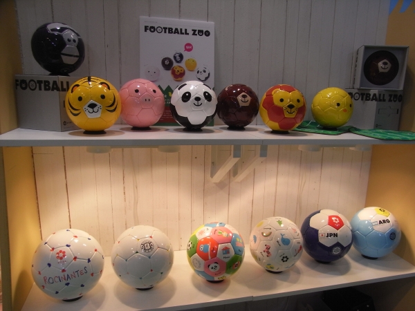 FOOTBALL ZOO