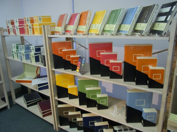 テーマは、ピュアで、カラフルで、クラッシク。生活空間を心地よく、鮮やかに演出する