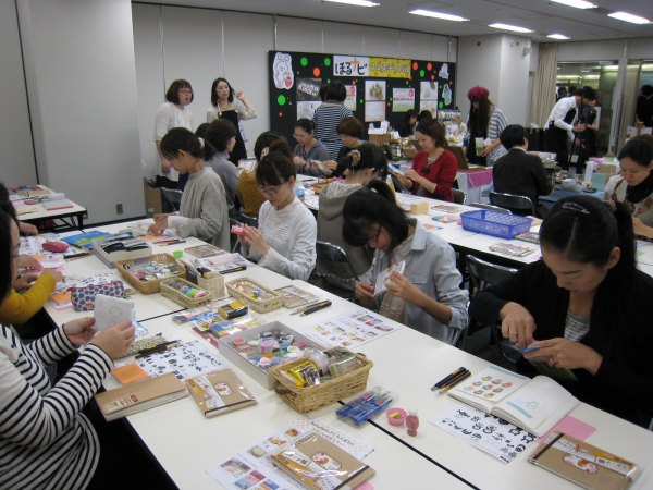 シードの人気作家mizutamaさくらんぼさんによる、けしごむスタンプ教室