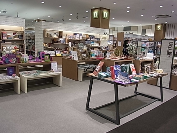 「こんなものまである」と言われる品揃え。いずれはイベントやワークショップも。Do Life