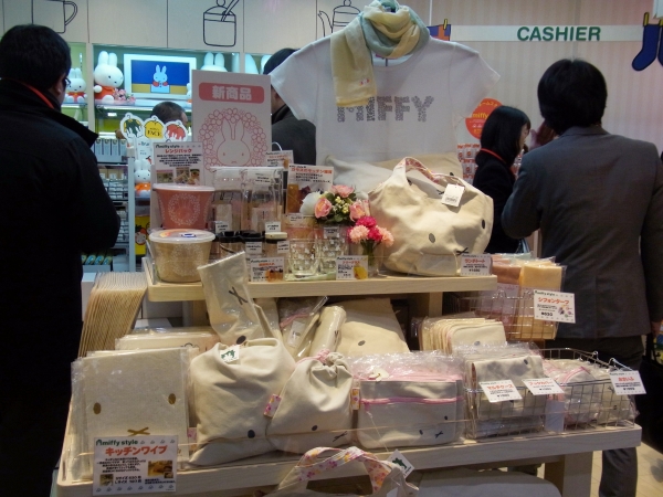 ランチトートやキッチン用品など新製品もラインナップ