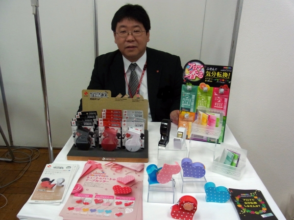 携帯に便利！テープの切り口がまっすぐ美しい「セロテープ（R）直線美（R）mini」　ニチバン