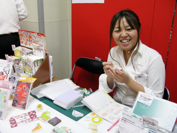 けしごむスタンプ「コラボ　ほるナビ」で手づくり年賀状はいかかですか