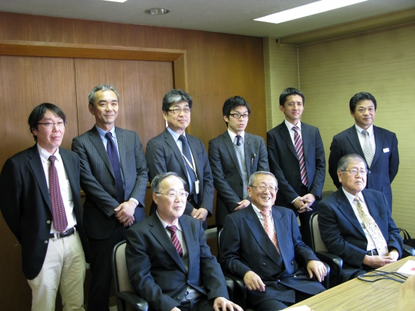 新たにオープン工業・岩田順司氏、オート・吉田謙珠氏もメンバーに加わった、ステーショナリー情報委員会
