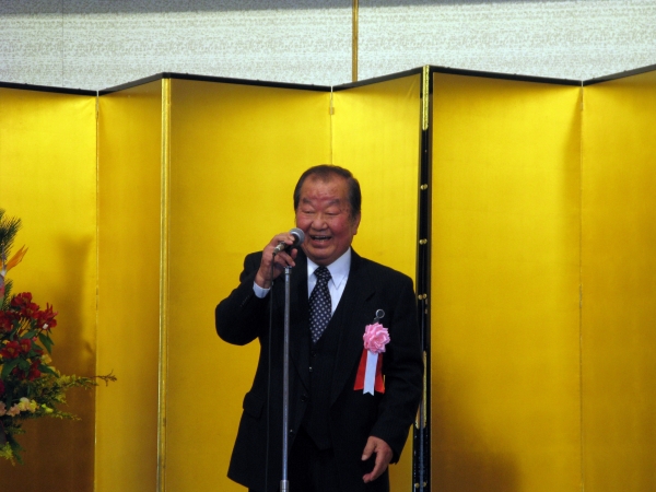 田井俊郎初代理事長は「皆様のお陰で全国でも指折りの組合になることができた」とあいさつした。