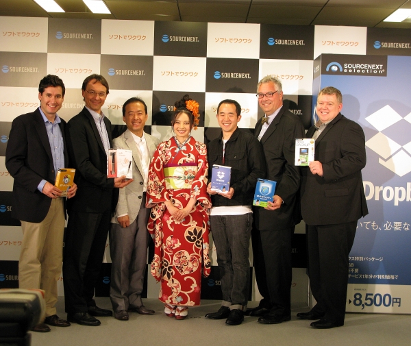 Animoto社　Livescrib社　AnchorFree社　NovaStor社　Dropbox社の5社と提携