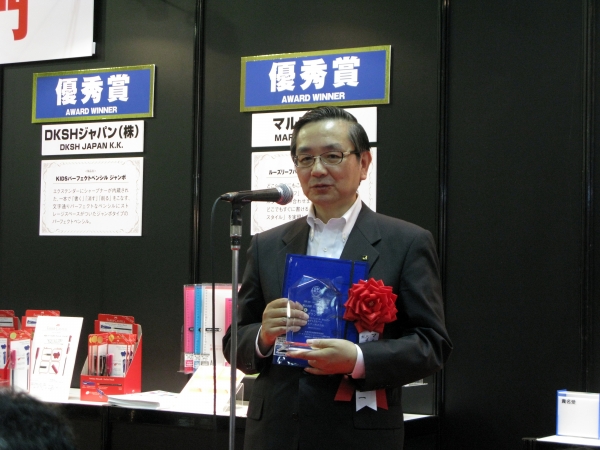 「この商品は、新しい使い方、機能、使用シーンを提案している」と、マルマン・井口栄一代表取締役社長