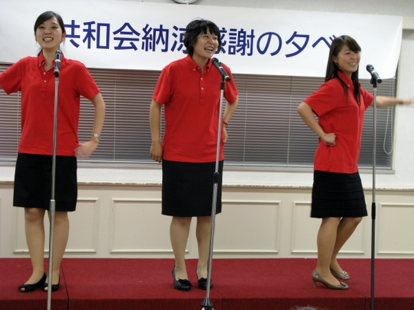 練習代は経費で落ちた？恒例のキャンディーズ年下の男の子を、スラリのように濃くなめらかに熱唱！ゼブラ