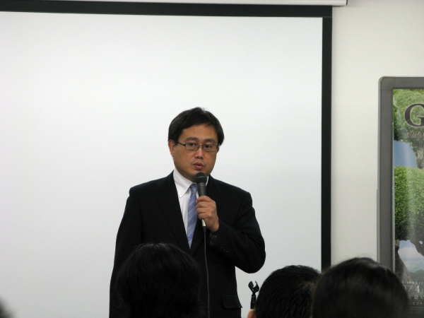 ビジネスガイド社芳賀信享社長
