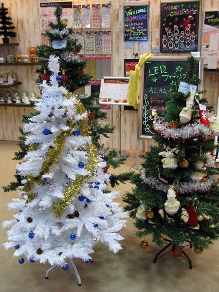 今年はホワイトツリーも登場！クリスマス商材など多数紹介　アルテ