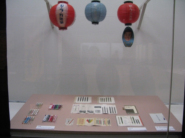 日本初の万年筆総合展覧会「万年筆の生活誌－筆記の近代－」を