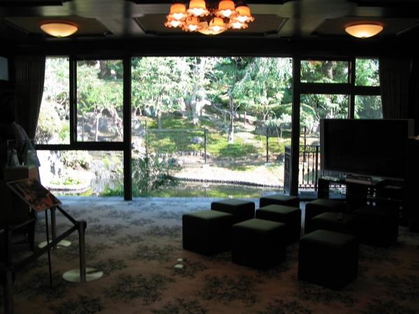 この書斎から多くの発明がうまれた