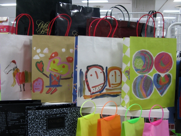 障がい者ガアートで夢を叶える世界を応援する商品「ハピネスバッグ」　東京ユニオン