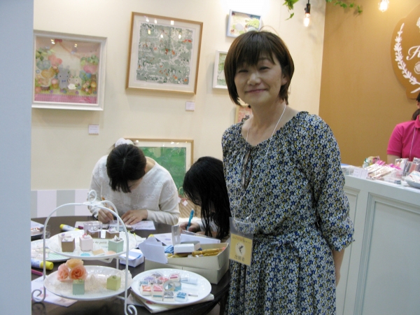 消しゴムはんこクリエイターRORO竹之内ゆかり「hanko de petit gateau プチケーキのようなけしごむはんこ」　ヒノデワシ