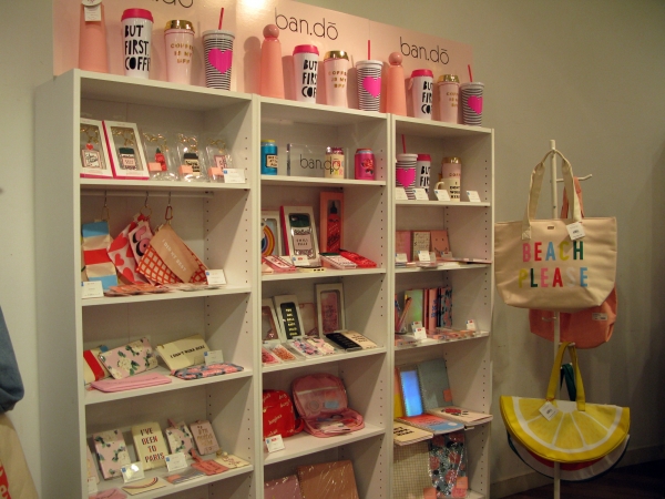 インスタグラム(Instagram)映えするカラフルでポップなデザインがカワイイ雑貨　 LA発のブランドban.do