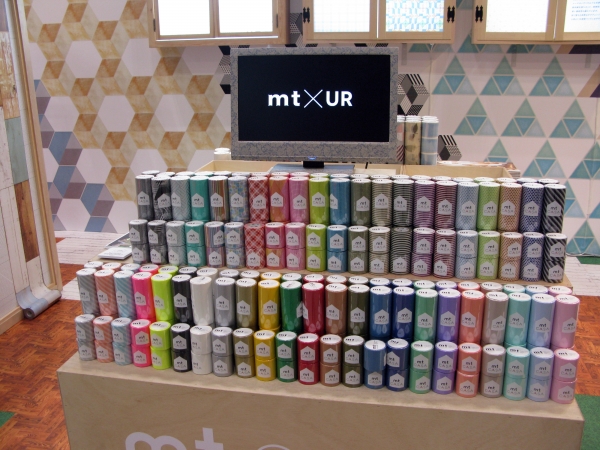 貼ってはがせるのでホームパーティの演出、部屋の模様替に「マスキングテープｍｔ－ＣＡＳＡ」カモ井加工紙