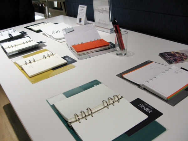 システム手帳リフィル 試し書きコーナーも設置