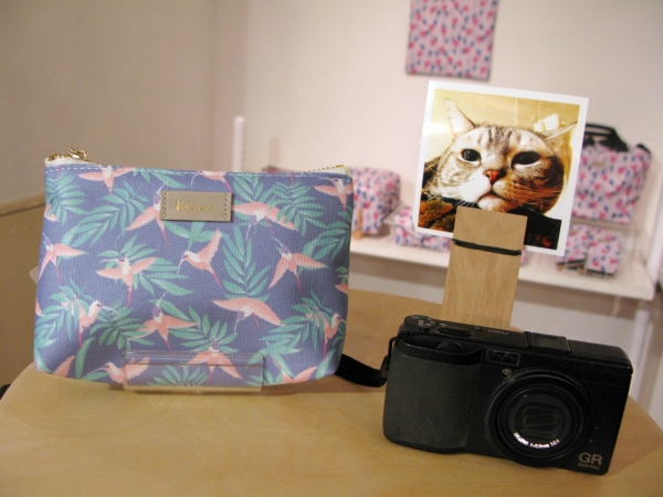 毎日を自分らしく彩り、オン・オフ問わずに使える縫製アイテム「Velessera（ヴェレセラ）」