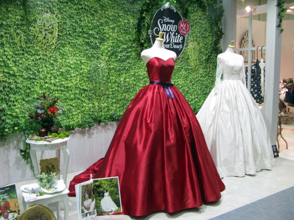 世界中で愛され続けているディズニー・アニメーション『白雪姫』映画公開80周年