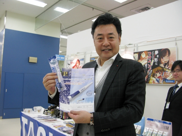 立川社長お勧めの「エレガントで上品なパールホワイトの使い勝手にこだわったフリーペン軸」立川ピン製作所