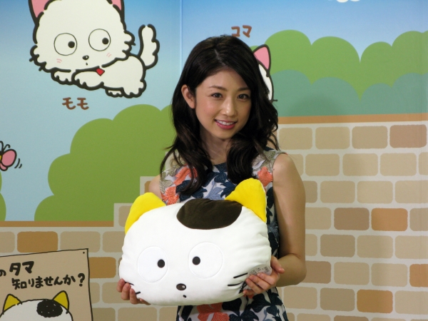 ゆうこりんは「うちの1歳と5歳の子ども達も喜んで遊べる商品もいっぱい」とアピール