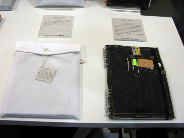 直営店では、お客さま個々の要望に合わせ、サイズ、表紙・中の用紙・裏紙・リングのカラー、仕様等を決め製本　矢田義典建築設計事務所