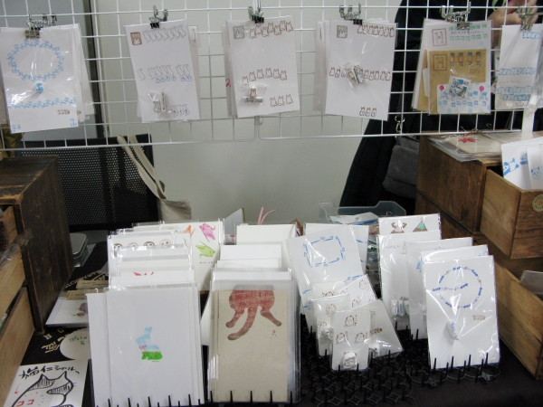 「郵便番号枠にもなるはんこ」などの雑貨販売やミニーワークショップ　木木屋