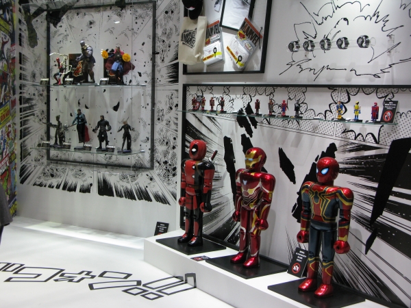 若者層を中心にファンが拡大すしているマーベル。ブースでは原点でもあるコミックアートを日本の漫画文化と融合