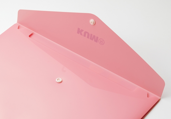 KUMファイルバック+ホルダーA4  ホック付きで中身のものが落ちない