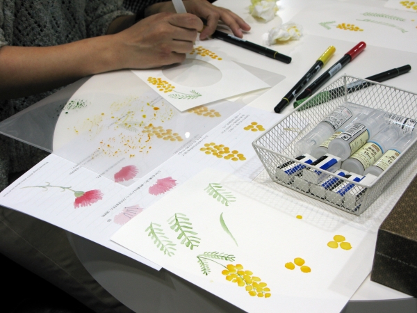 トンボ鉛筆、グラフィックマーカー「ABT」を使ったワークショップ「フラワーイラストのフォトフレーム＆ミニメッセージカード」