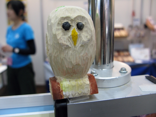 仏像彫刻師・梶浦洋平先生「木彫りフクロウ」の木彫り体験　 道刃物工業