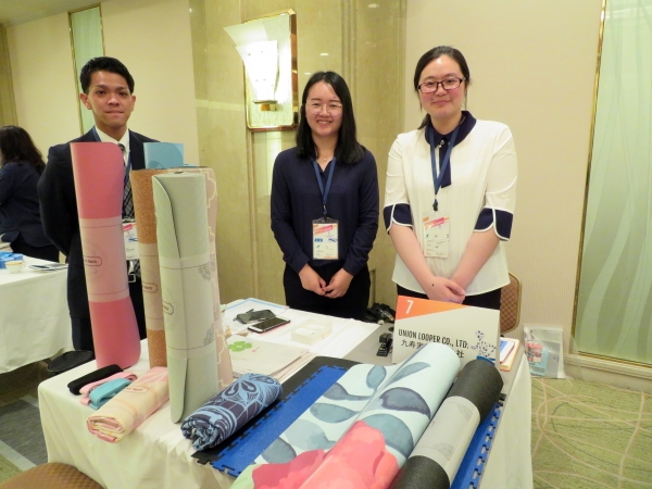 木目ヨガマットや疲労軽減マット、吸水マット、などUNION LOOPER CO., LTD.