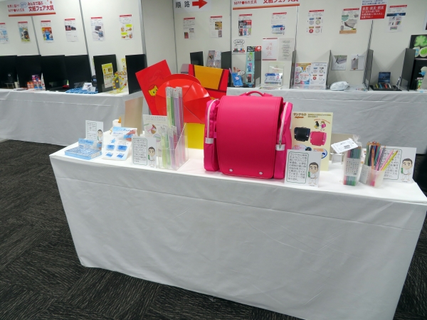 新企画「皆で選ぶ文紙フェア大賞」コンテスト上位入賞（1位から10位）商品を、棚提案等、同委員会で積極的に文具専門店・書店・チェーンストア本部・卸へＰＲ