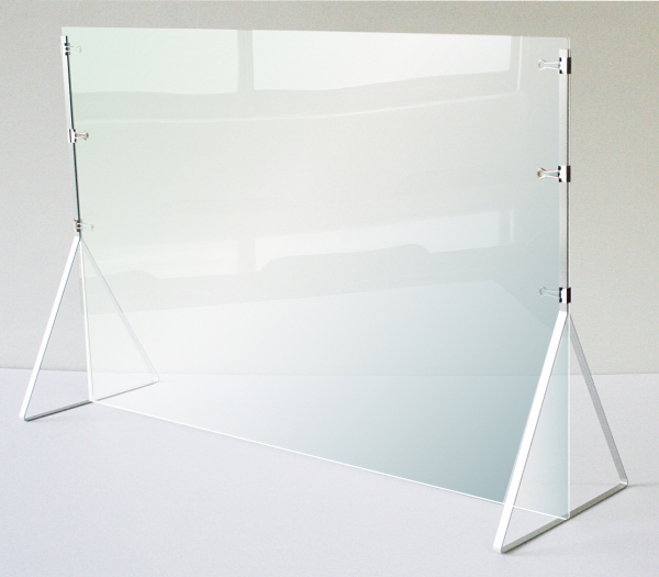 「ディフェンスパネル」（実用新案登録済）は、都庁、市役所などへの導入実績もある。スーパー、コンビニ、レストラン用などの種類、特別寸法にも対応。