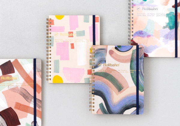 ・ロルバーン ポケット付メモ L　803円（税込）  4柄展開＜A（Welcome Baby）/B（Mother Love）/C（Congratulations）/D(Spectrum）＞   