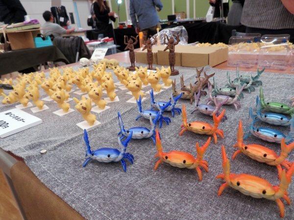 SNSで話題のアーニトルの「カニペンホルダー」。買ってくれと、暗示にかかってる(;^_^A