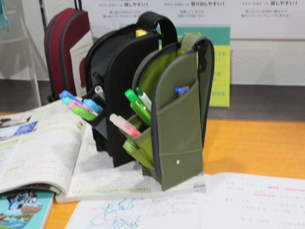 「デテクール」にコンパクトで多収納な「デテクールモバイル」が