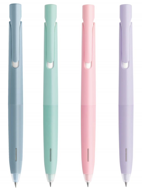 ▲『ブレン』 価格：\165（税抜価格\150）　エマルジョンインクボールペン　インク色はすべて 黒　 ボール径0.5mm/0.7mm、 軸色（左から）：ライトブルー、ミントグリーン、ライトピンク、パープル　替芯：NC-0.5/0.7mm　商品名の由来：筆記が「ブレない」ことによる造語