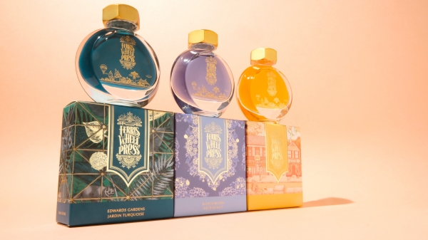 2021年夏の新色「Twilight Garden Collection」では、夏のマジックアワー（夕暮れから夜にかけて）の美しい時間を連想させる3色をご提案いたします。
