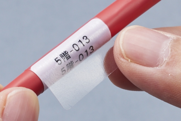 ・印字が消えにくいラミネート加工の「セルフラミネートラベル」