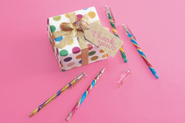 プレゼントのラッピングに想いを添えるオリジナルギフトタグ5枚つき