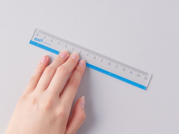 裏面にすべり止めが付いているので、位置合わせもピタッ！と決まる