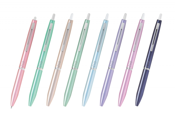 ・油性ボールペン（価格：880円（税抜価格：800円））