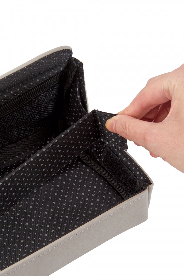 可動式の仕切りで整理しやすい